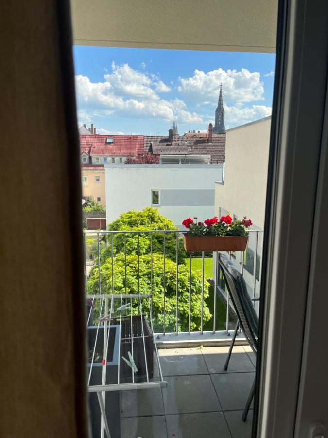 Schoenes Zimmer In Zentraler Lage Ulm Dış mekan fotoğraf